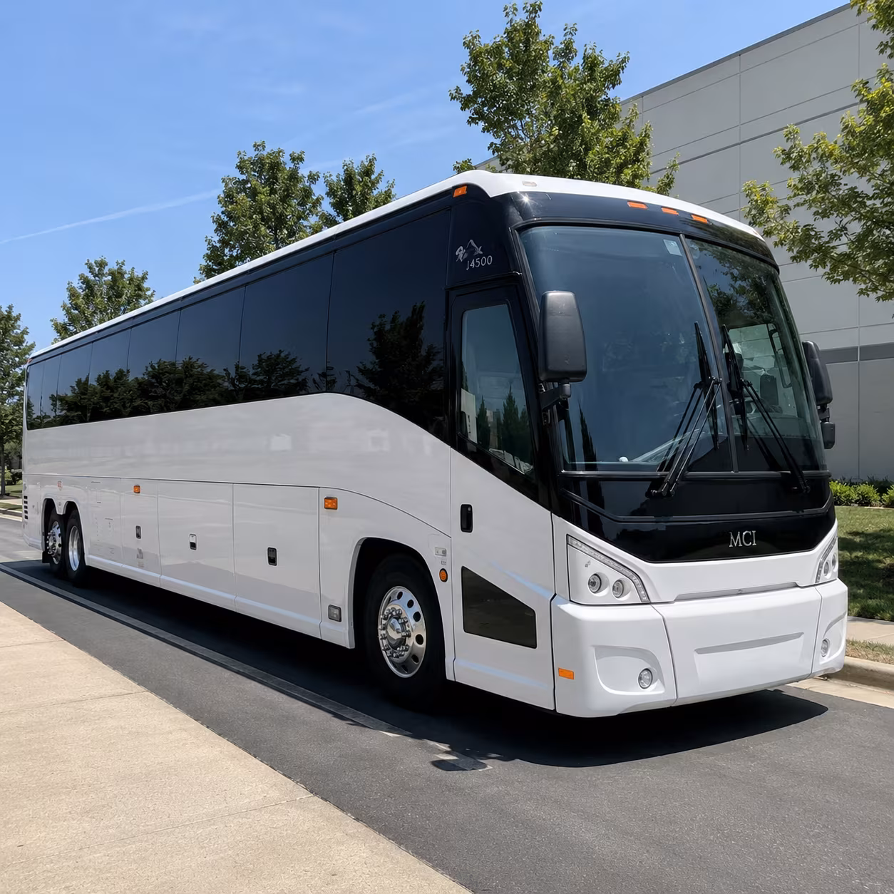 corporate airport transfers and shuttle service to gerald r ford international airport grr