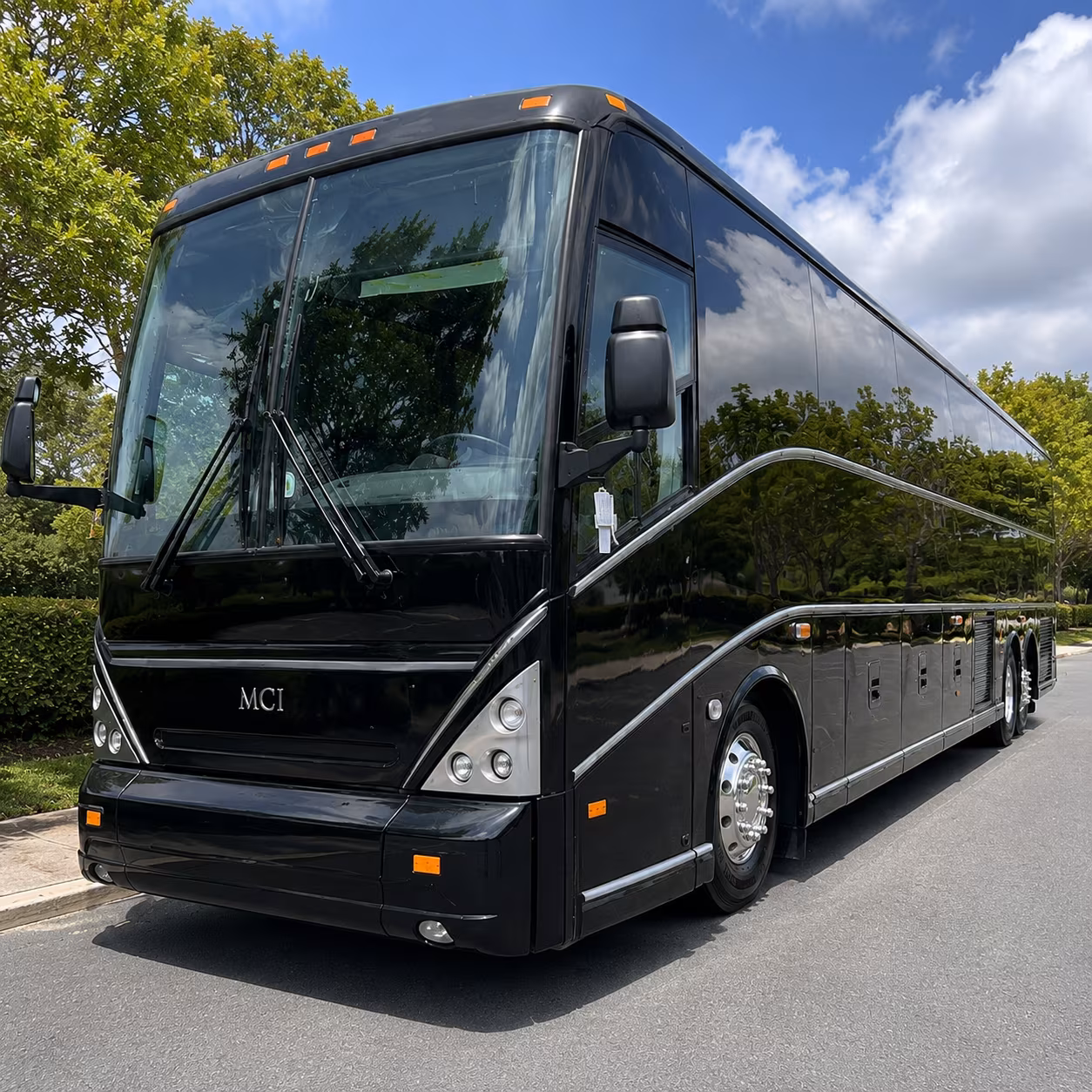 west michigan whitecaps charter bus rentals to lmcu ballpark